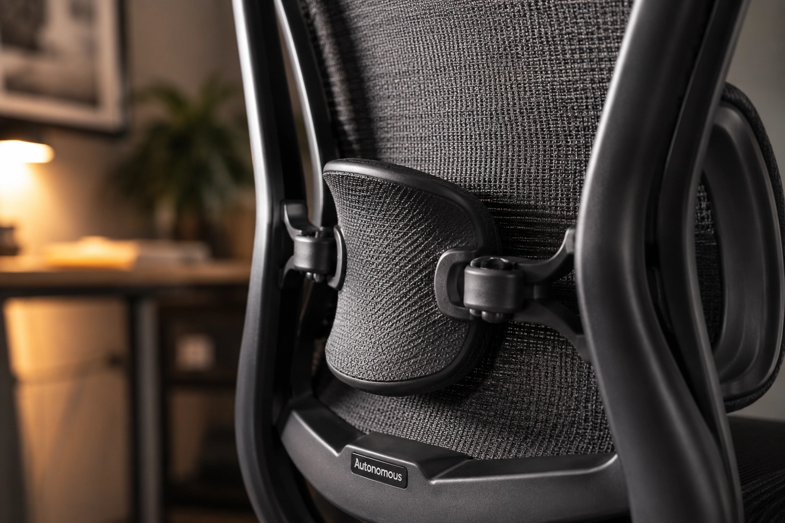 Autonomous ErgoChair Pro dynamic responsive lumbar support block close up